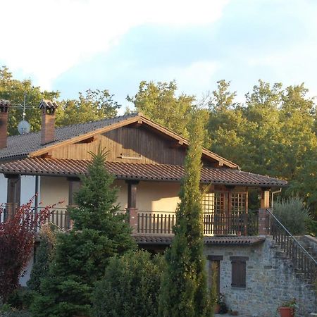 גוביו Agriturismo Countryhouse Le Giare מראה חיצוני תמונה
