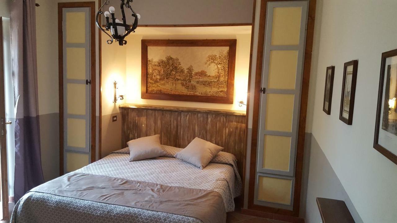 גוביו Agriturismo Countryhouse Le Giare מראה חיצוני תמונה