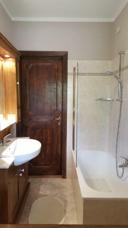 גוביו Agriturismo Countryhouse Le Giare מראה חיצוני תמונה