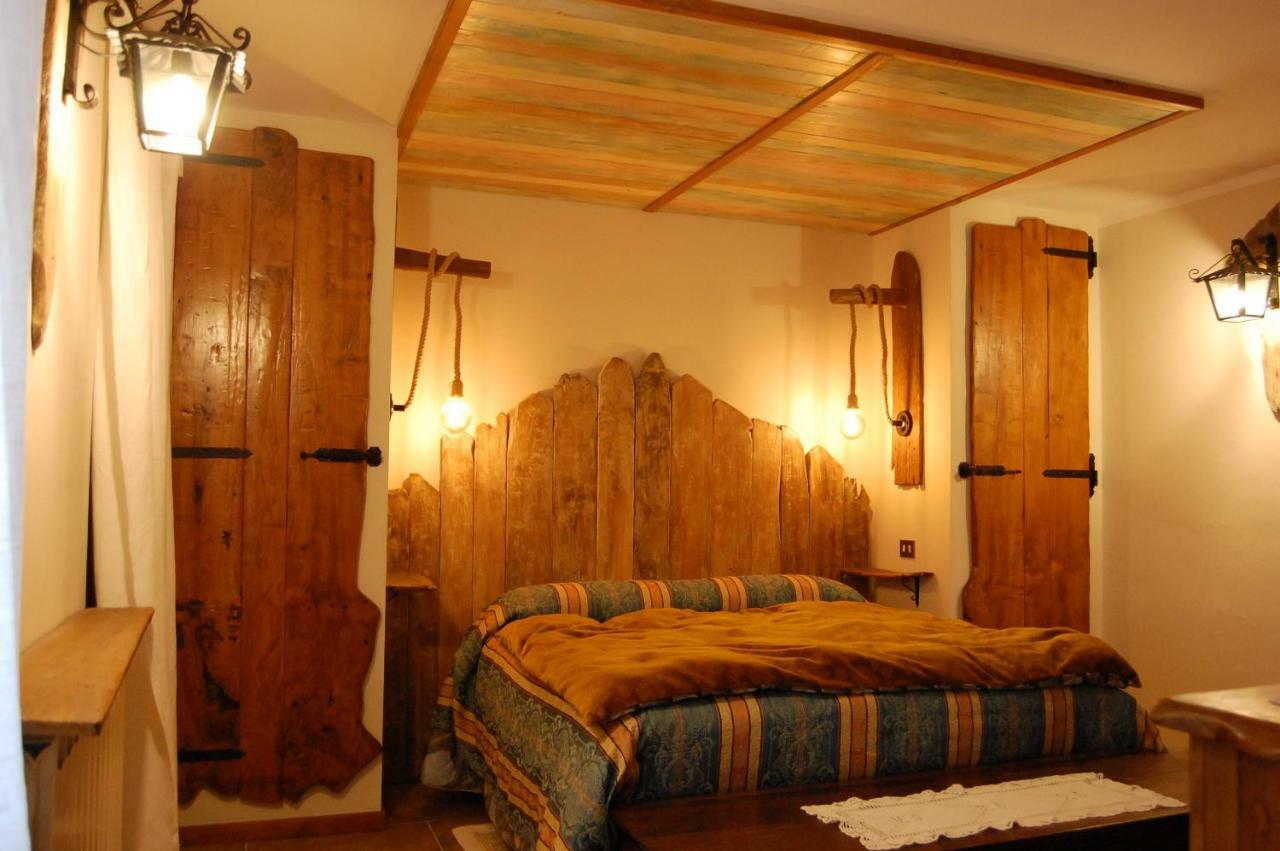 גוביו Agriturismo Countryhouse Le Giare מראה חיצוני תמונה