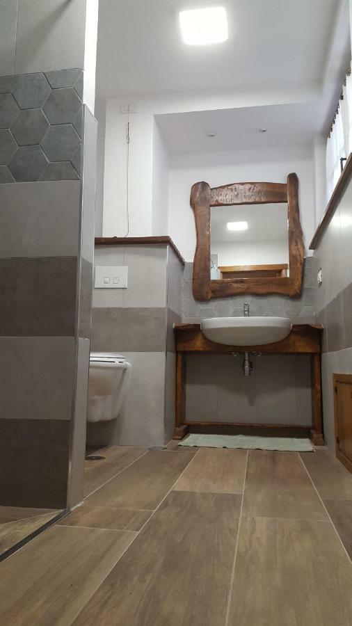 גוביו Agriturismo Countryhouse Le Giare מראה חיצוני תמונה